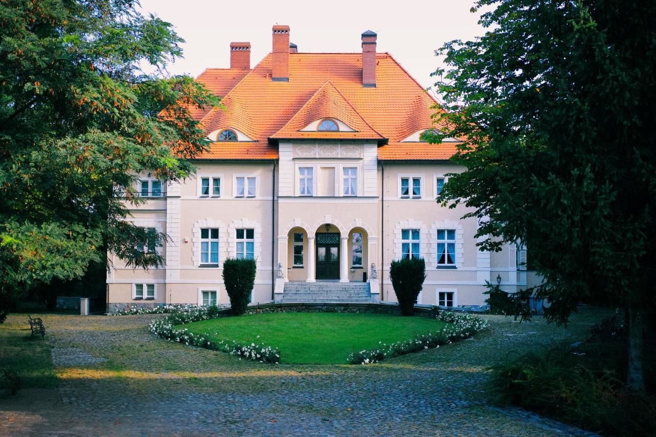 Отель Pałac w Dębinie Krzeszkowice-12